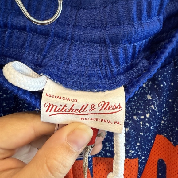 Mitchell & Ness Denver Broncos Shorts size XLarge NWT - Picture 5 of 9